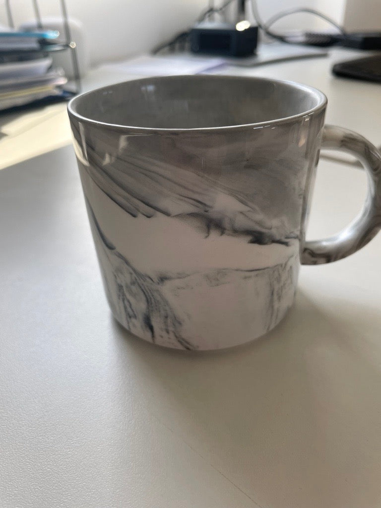 Grey marble mug