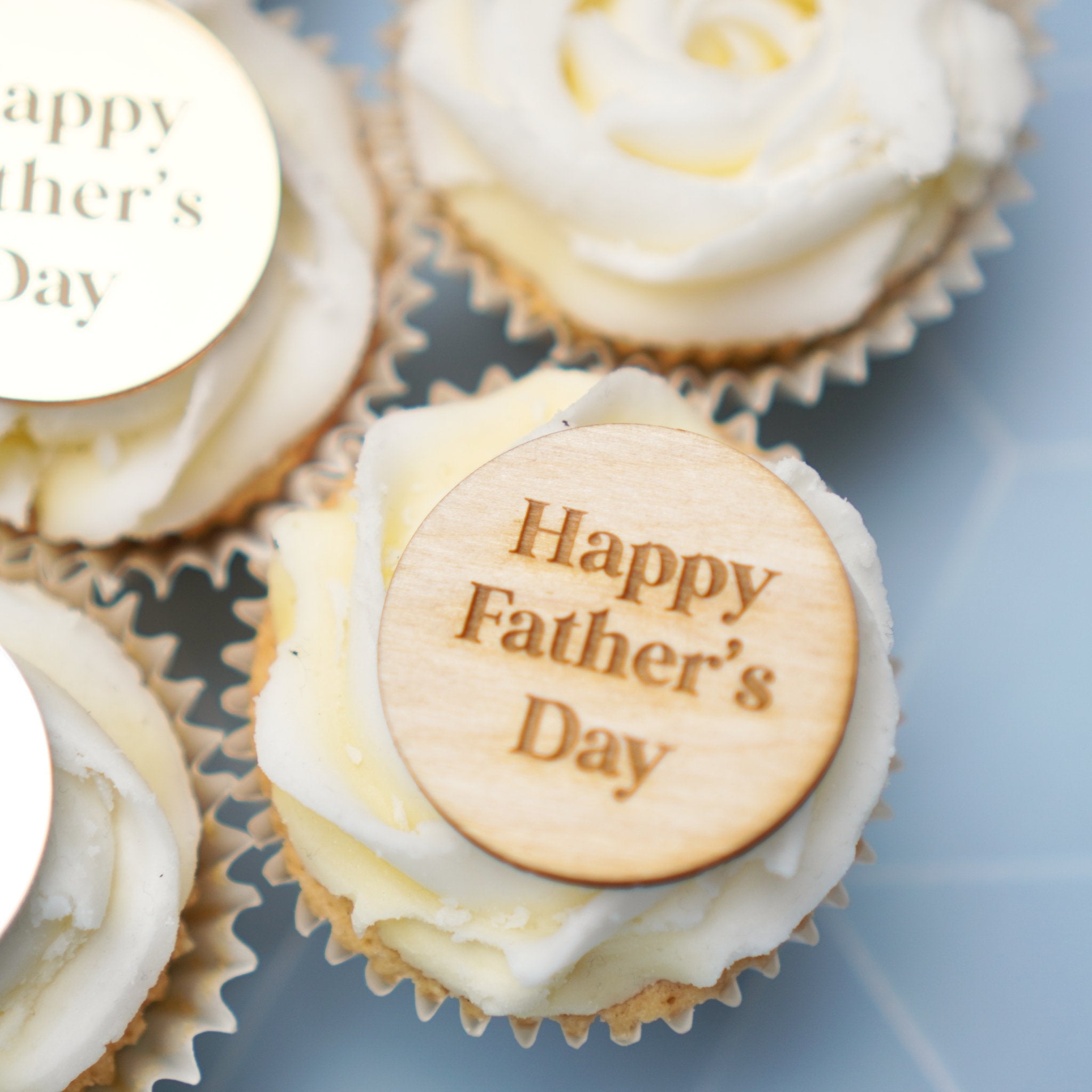 Happy Fathers Day Gift Tag or Cupcake