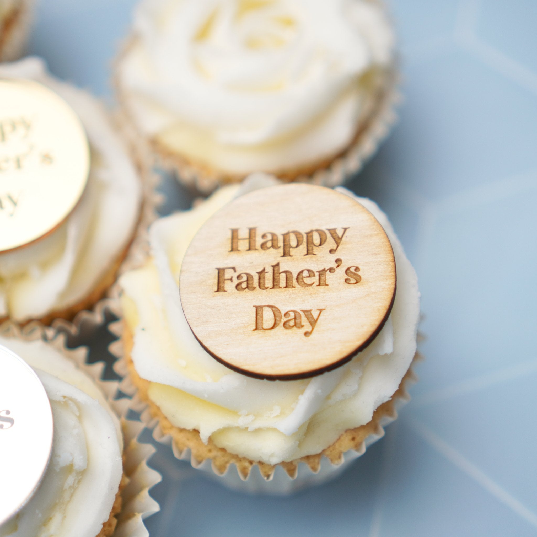 Happy Fathers Day Gift Tag or Cupcake