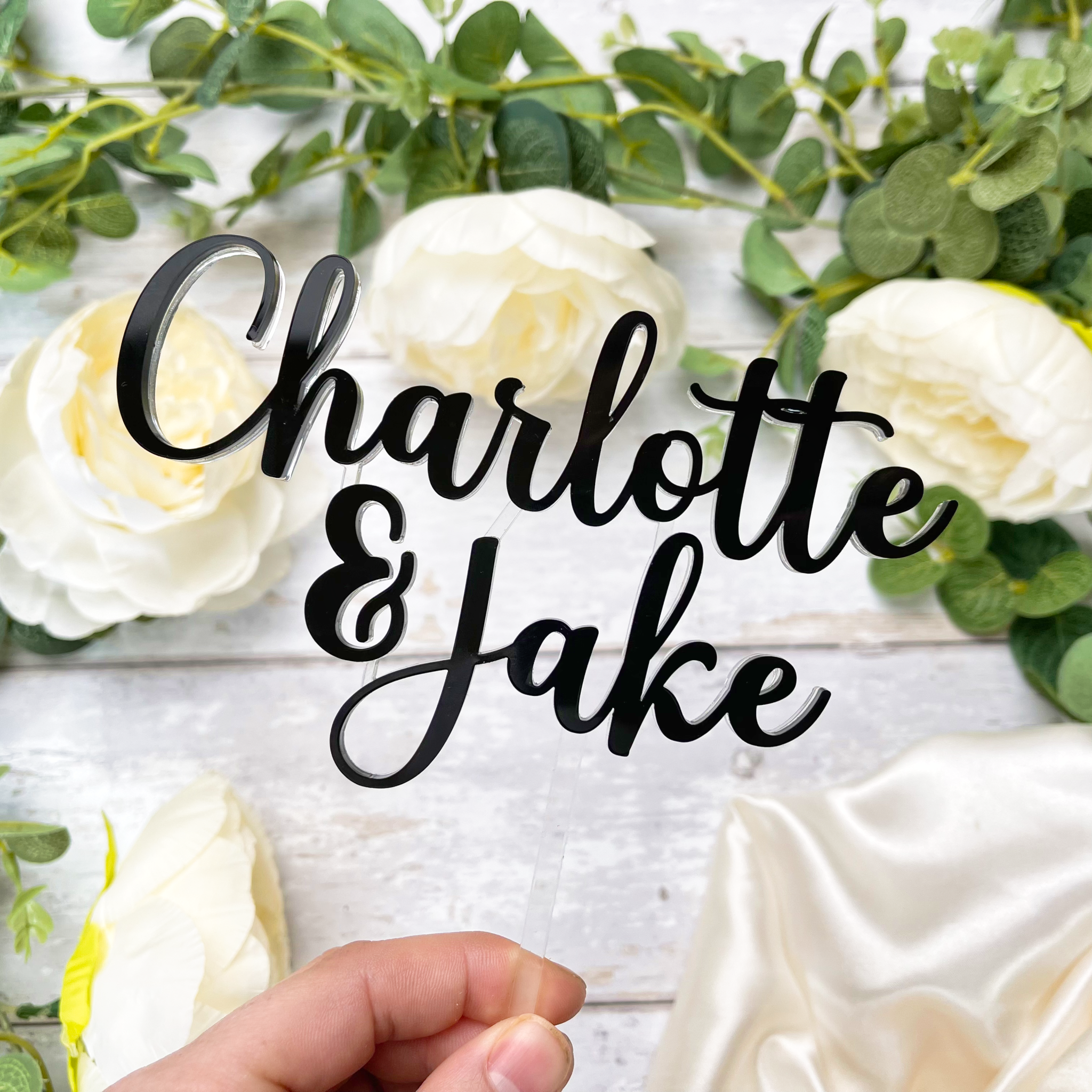 Floating Effect Wedding Cake