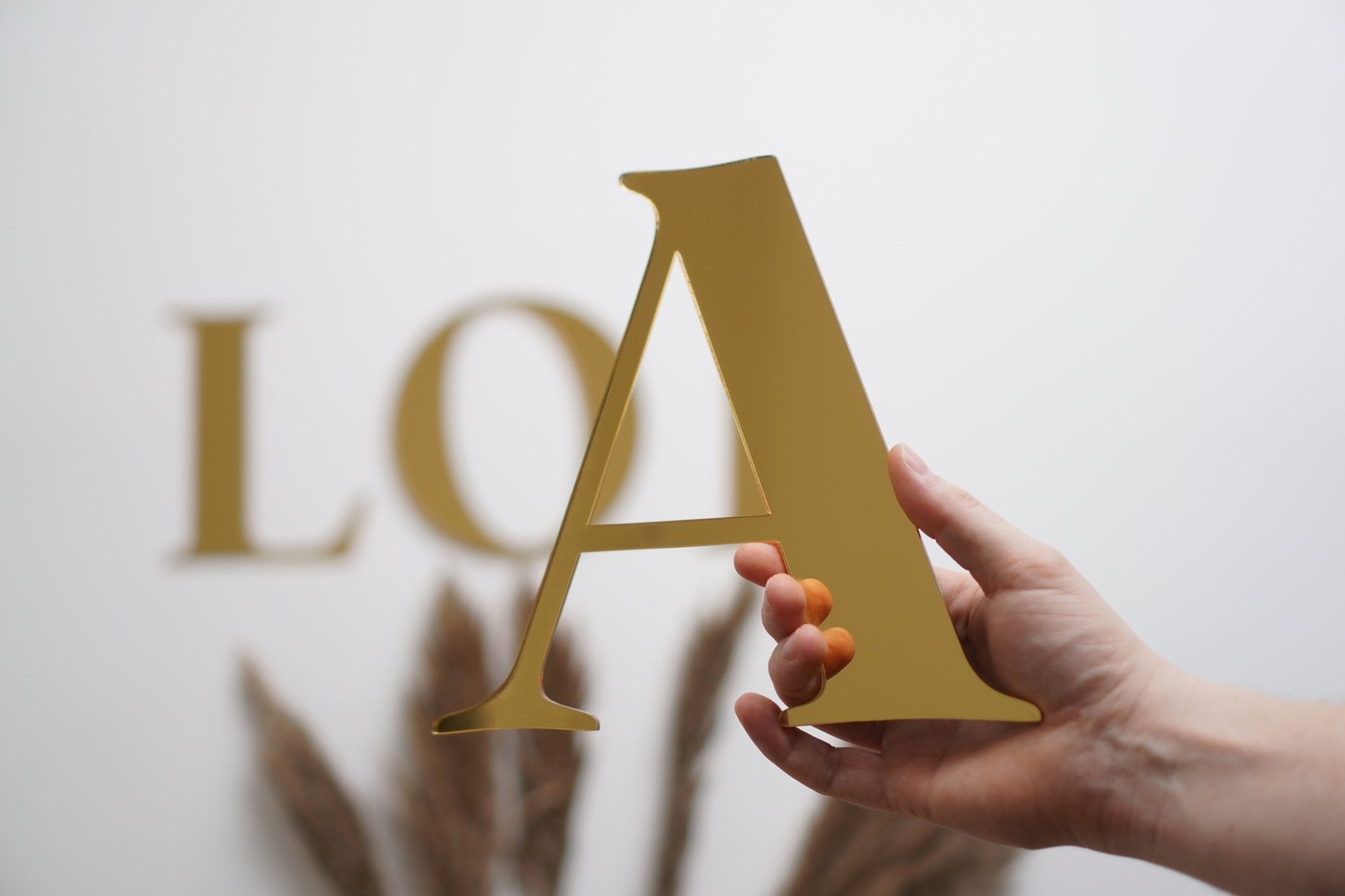 Letter sign for wall
