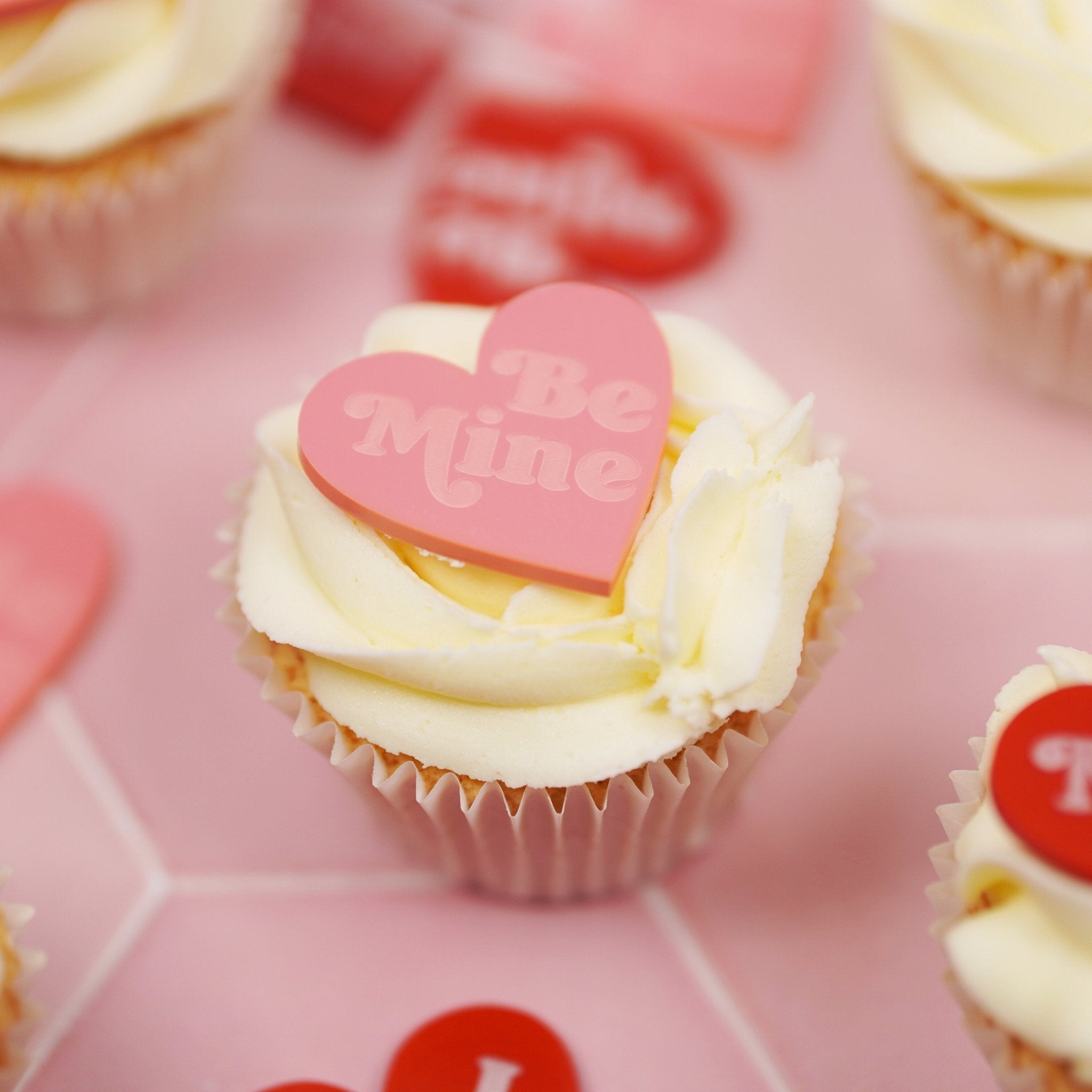 Valentines cake decoration