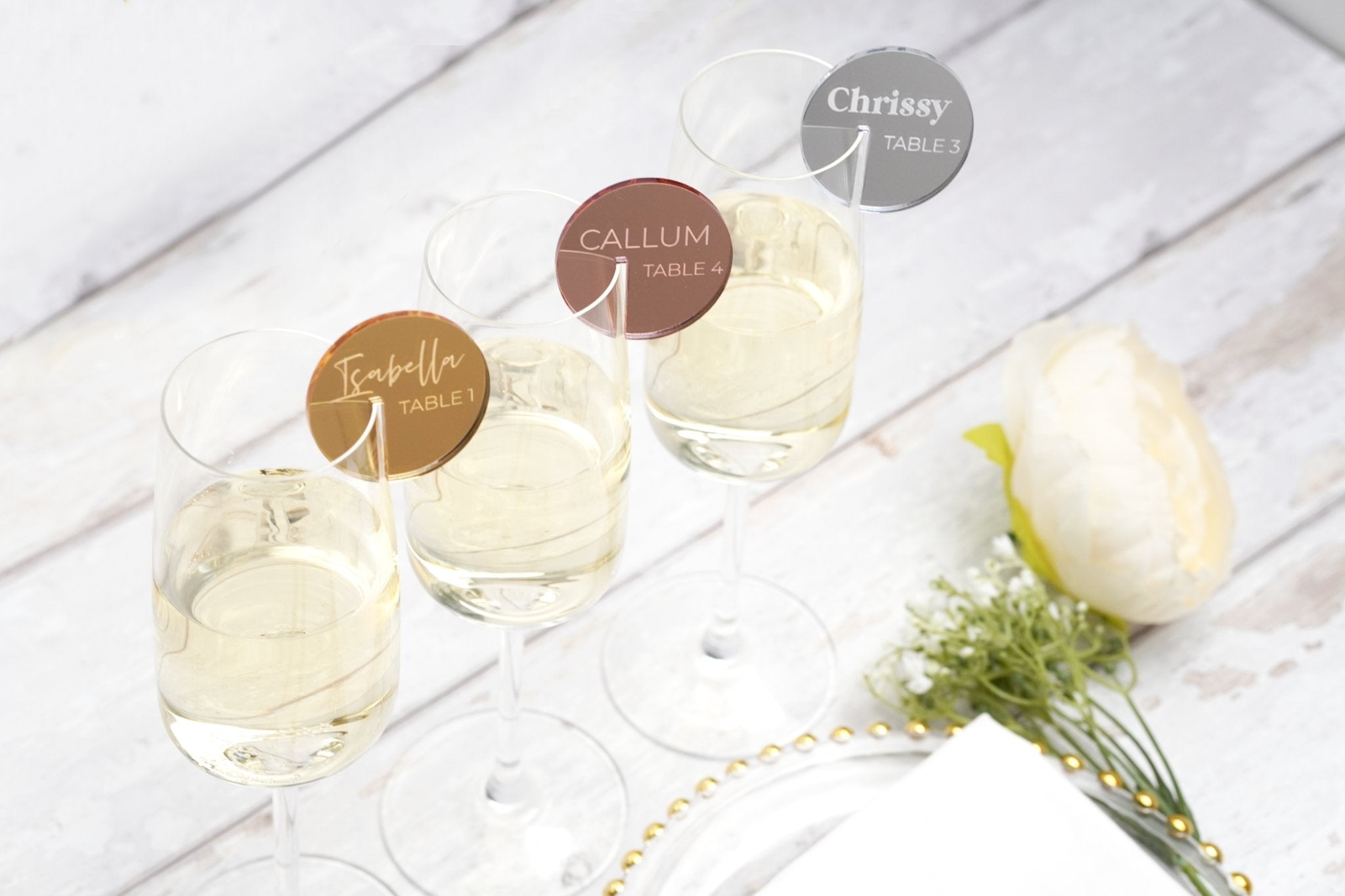 Table setting with table number