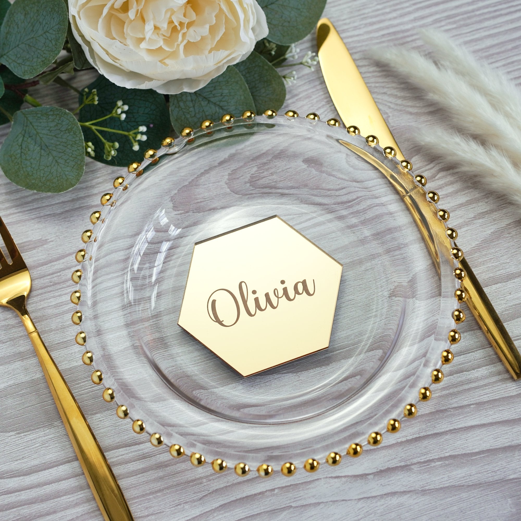 coaster place names for wedding table decoration