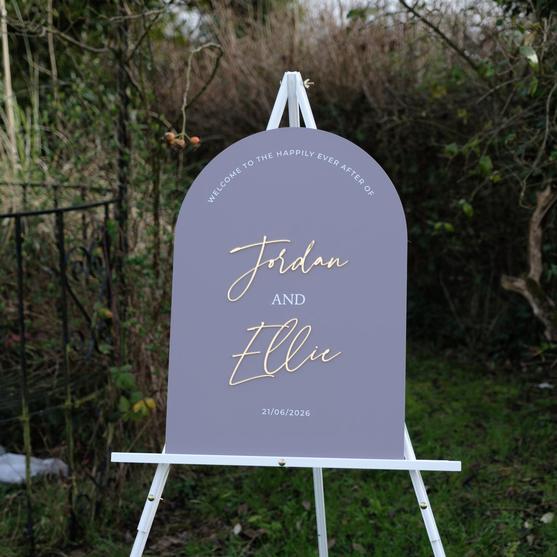 Welcome wedding sign