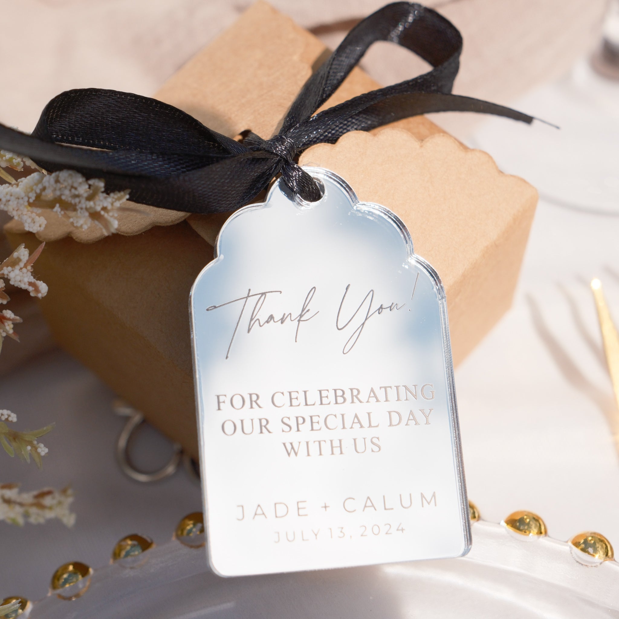 Personalised wedding favours &amp; box