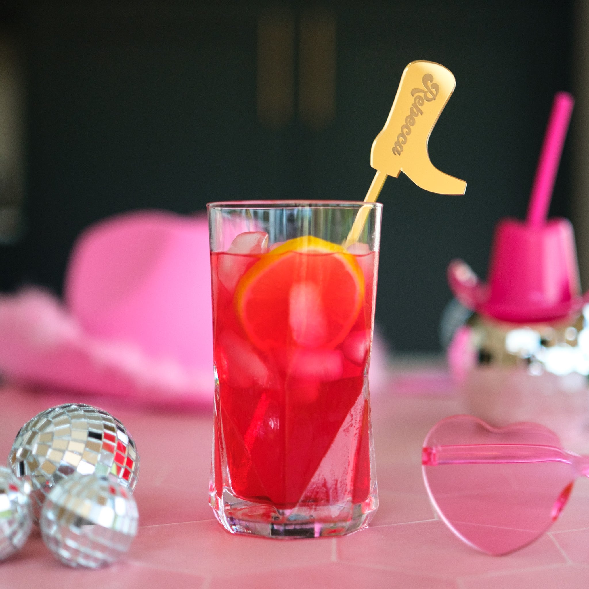 Cowgirl party decorations