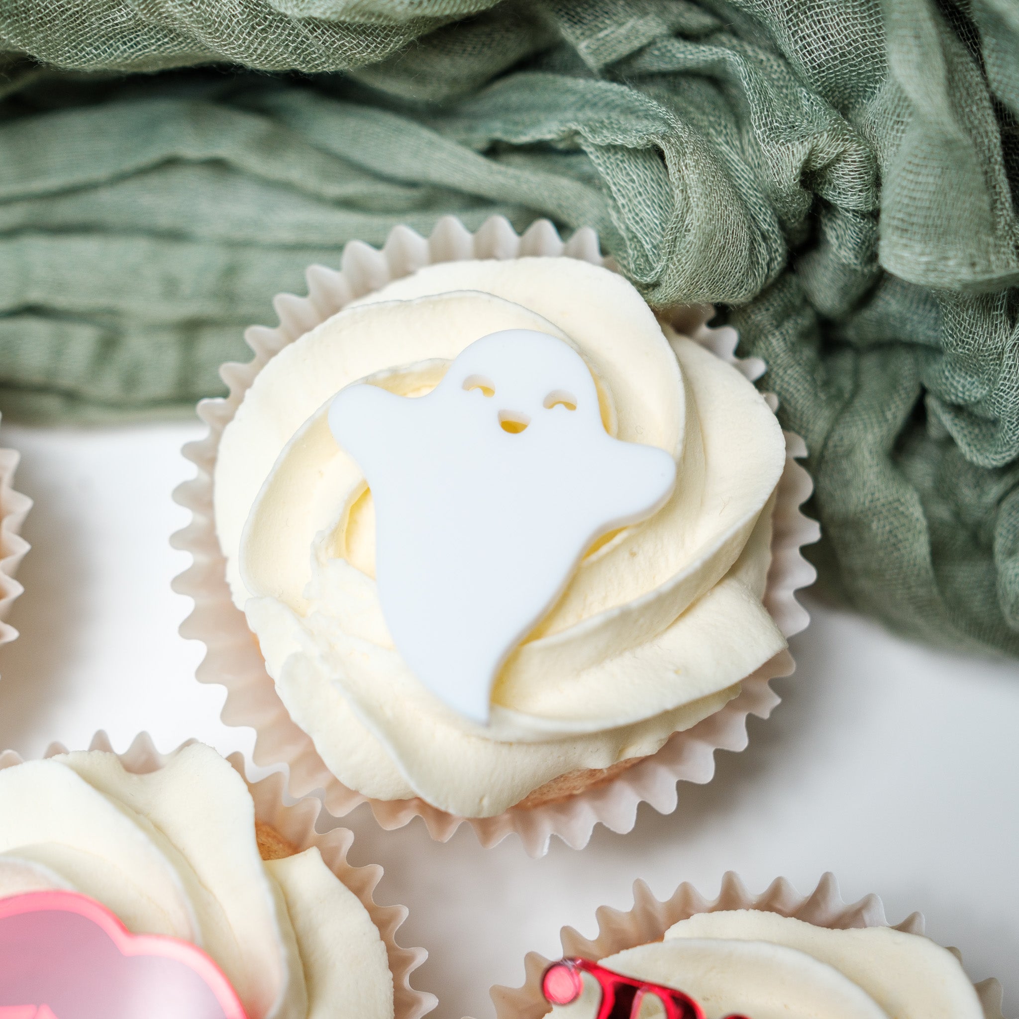 Ghosty cake toppers