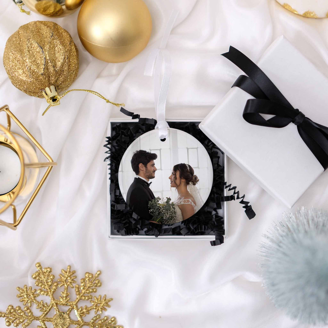 Couple photo ornament