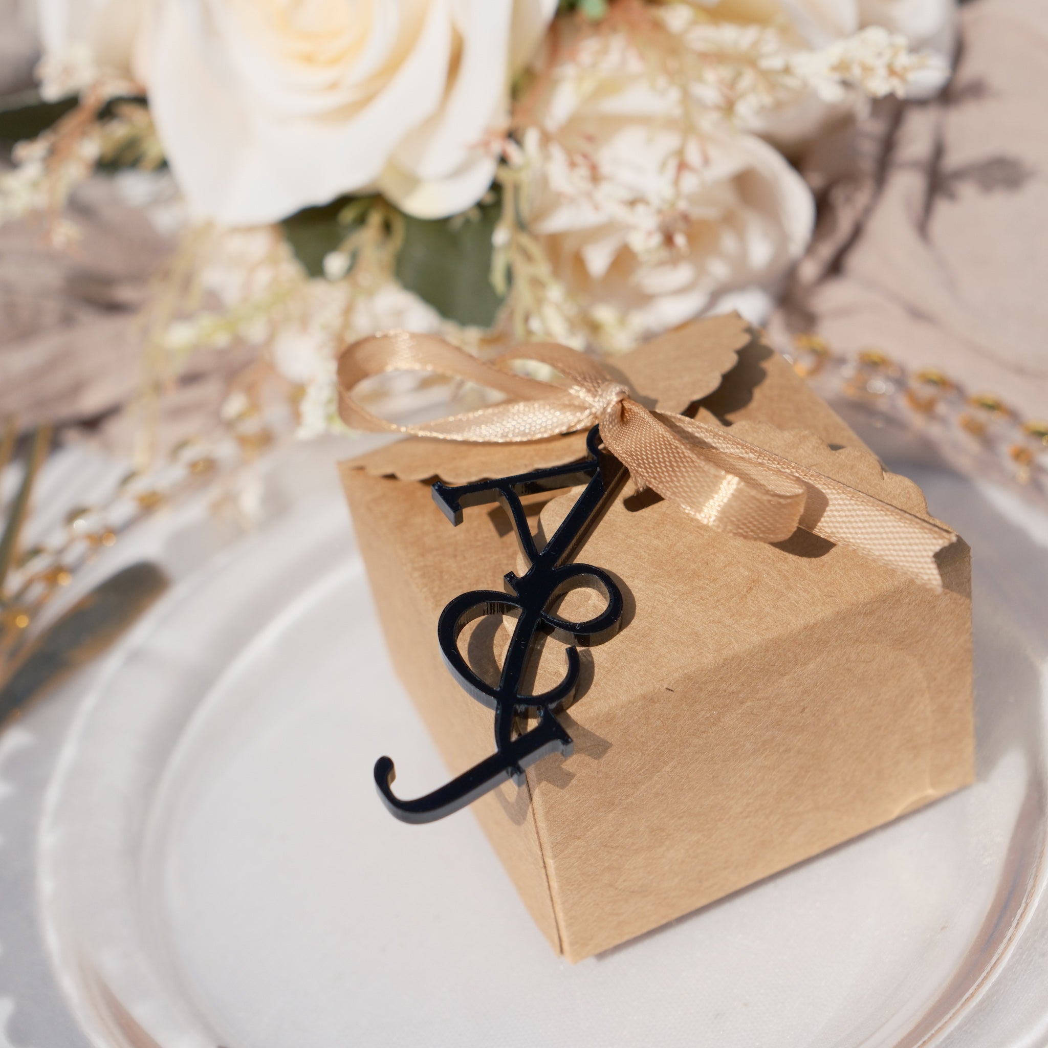 Favours and box