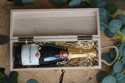 Wooden wine box gift for wedding