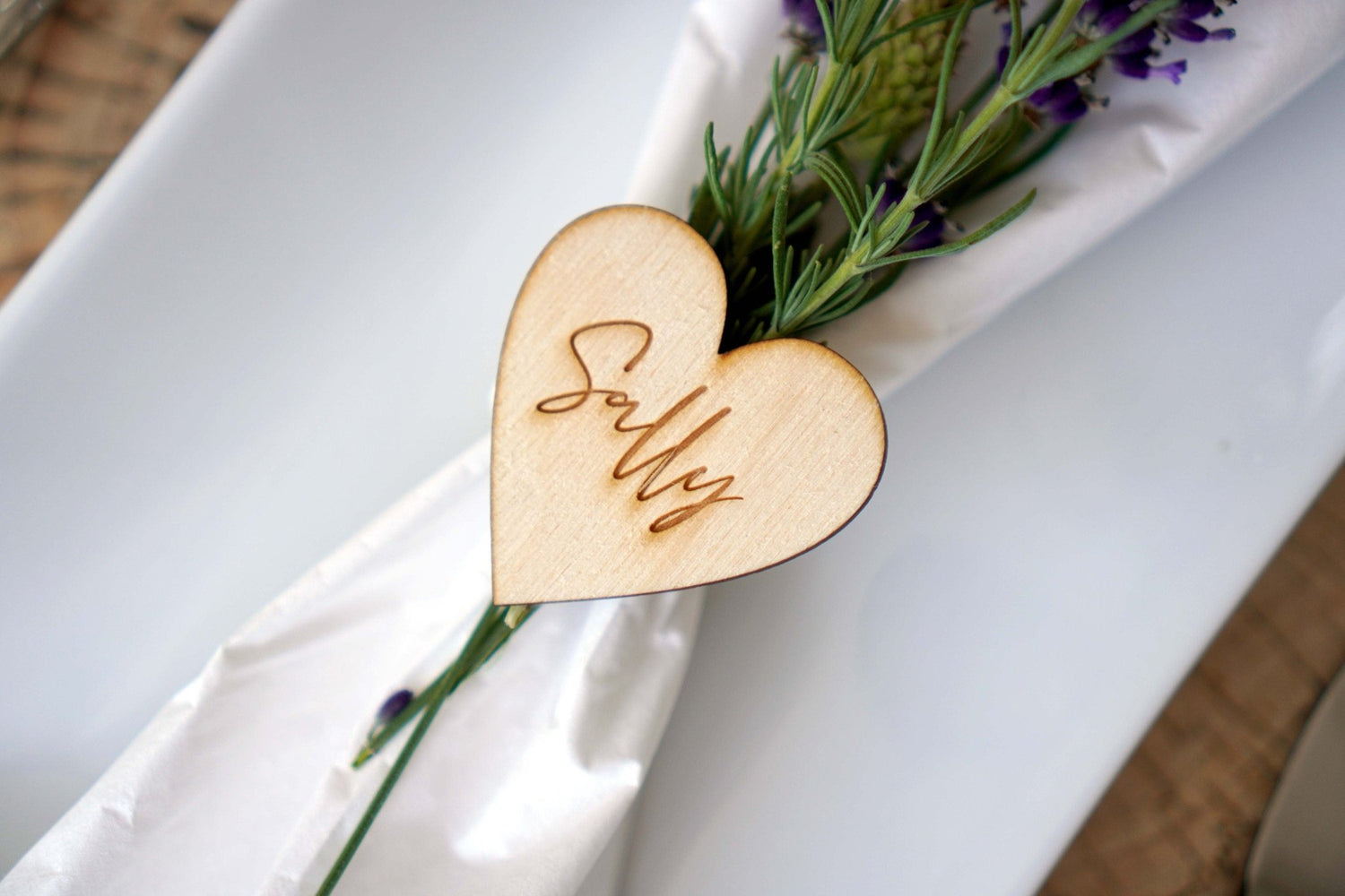 Wooden wedding favours