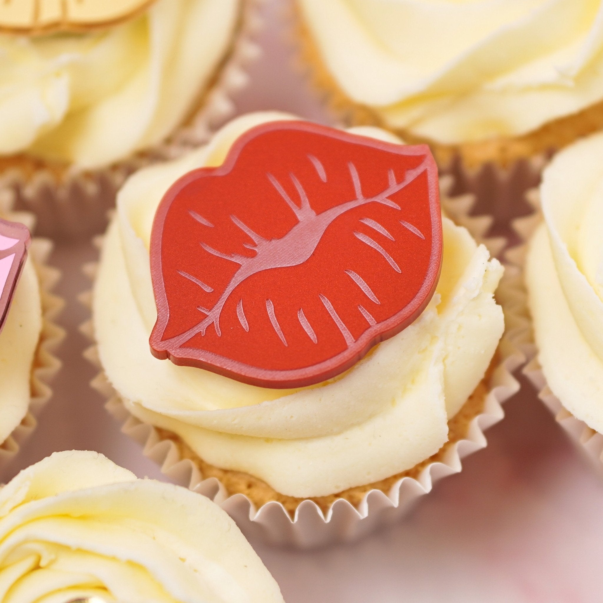 Valentines Lips Cake Charms